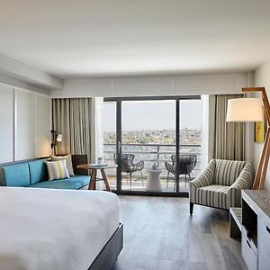 Balcony King Room Golf View